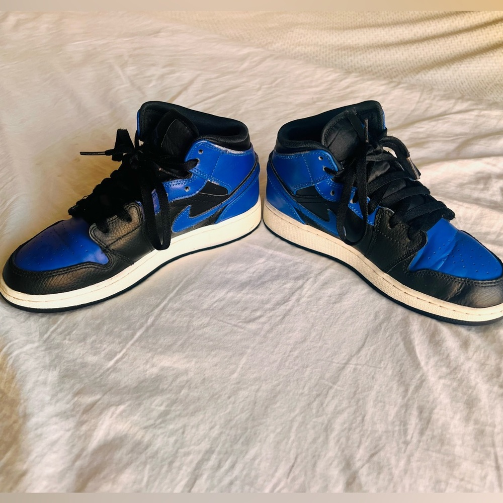 Jordan 1 Mid - Picture 6 of 14